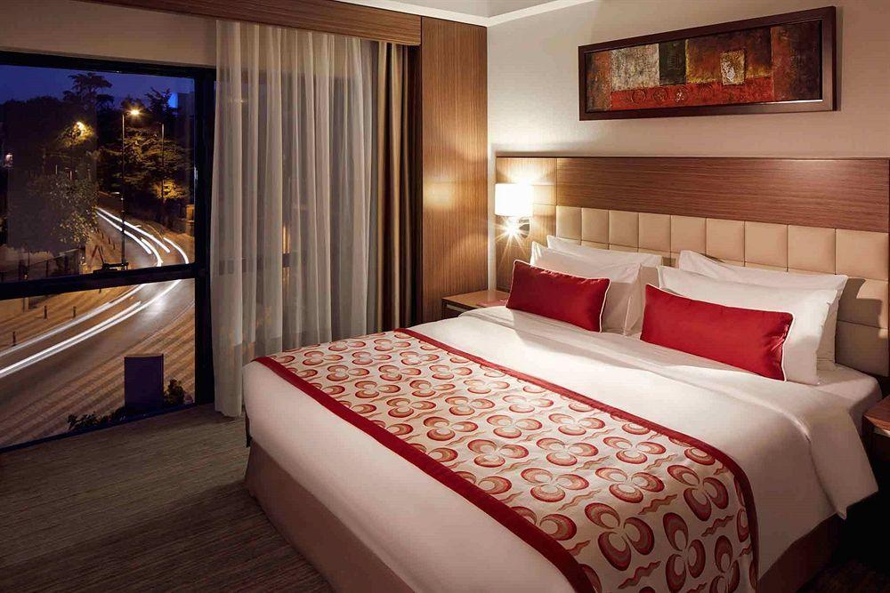 Holiday Inn Express Istanbul-Altunizade By Ihg Buitenkant foto