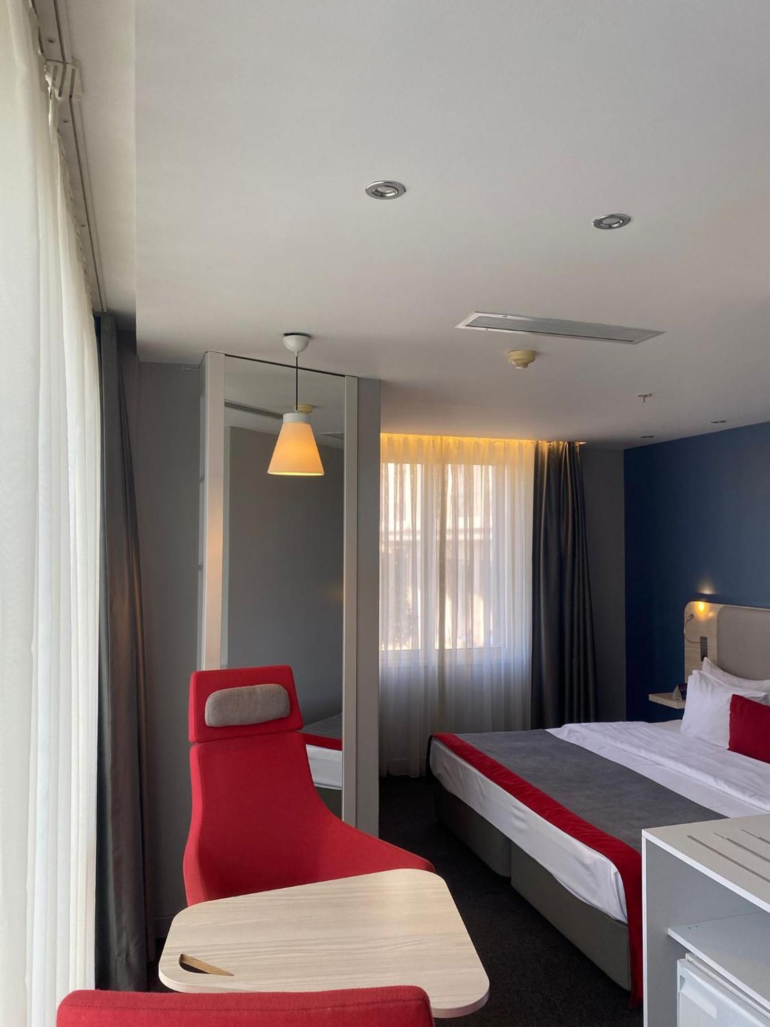 Holiday Inn Express Istanbul-Altunizade By Ihg Buitenkant foto