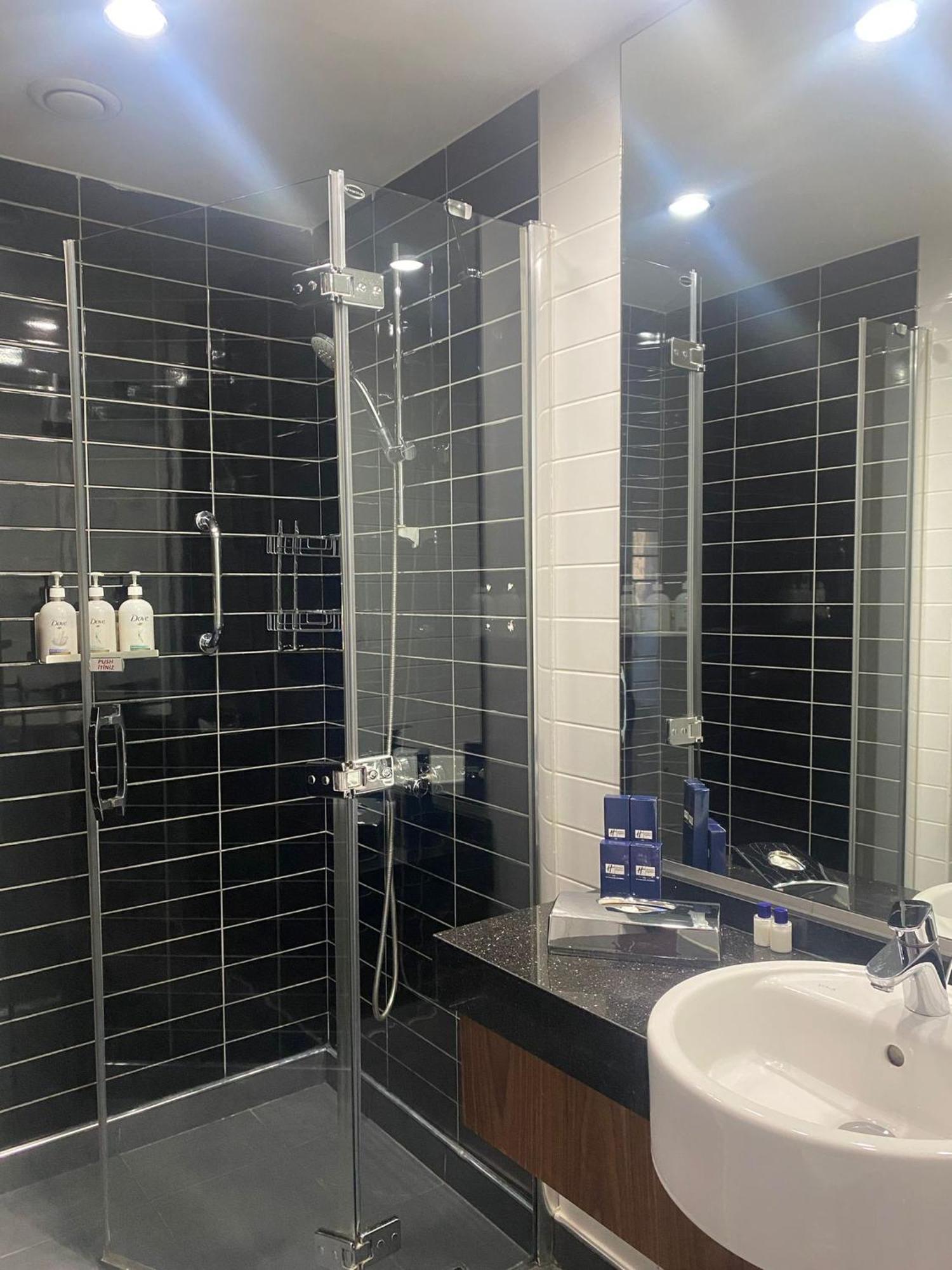 Holiday Inn Express Istanbul-Altunizade By Ihg Buitenkant foto
