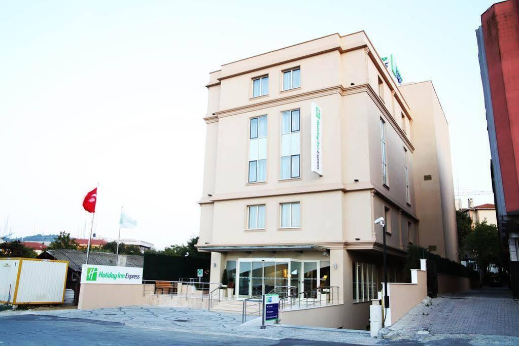 Holiday Inn Express Istanbul-Altunizade By Ihg Buitenkant foto